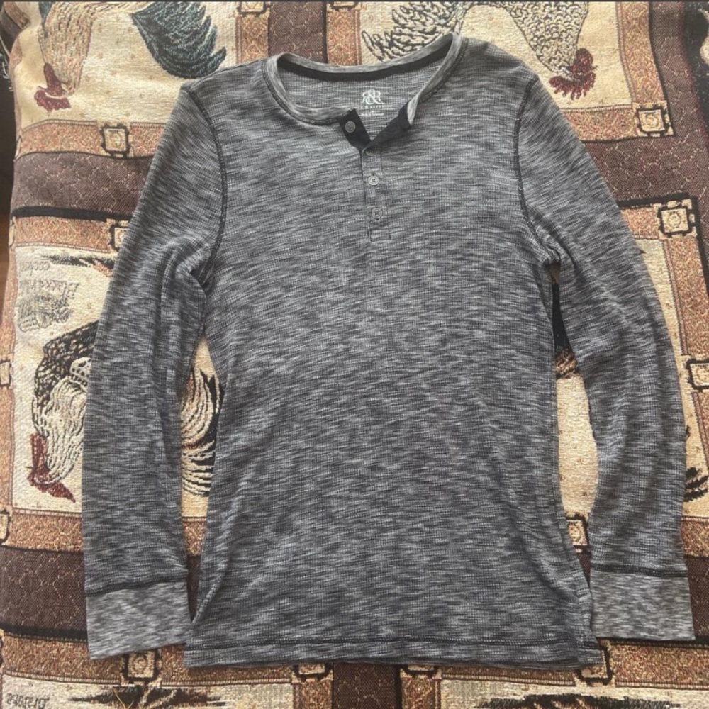 Rock & Republic Gray Long Sleeve Henley